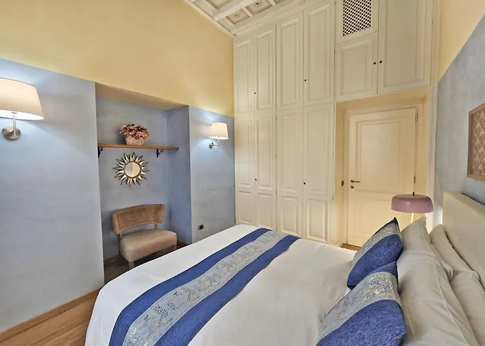 Splendid Home Pantheon